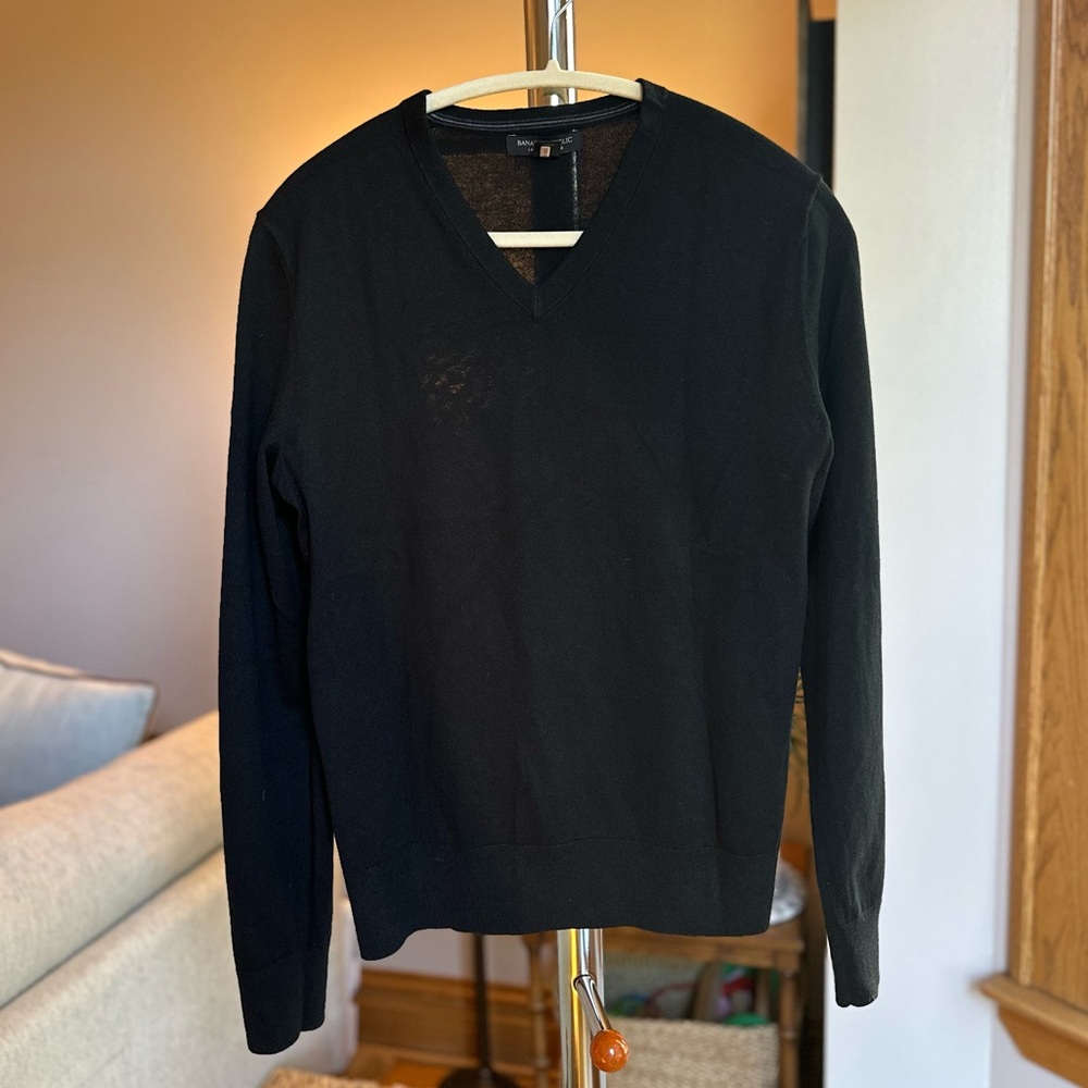 Banana Republic Black Silk, Cotton, Cashmere V-Neck Sweater